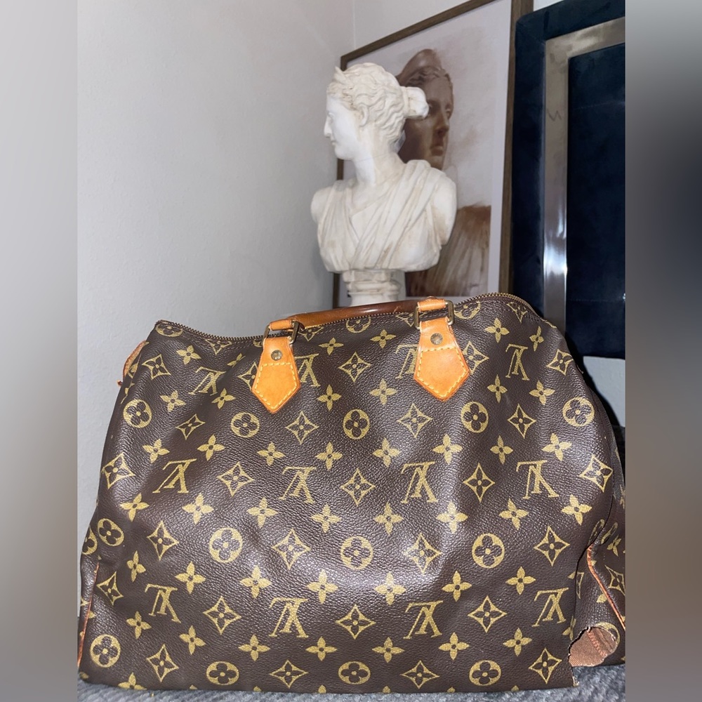 Authentic Louis Vuitton speedy bag - Picture 2 of 12